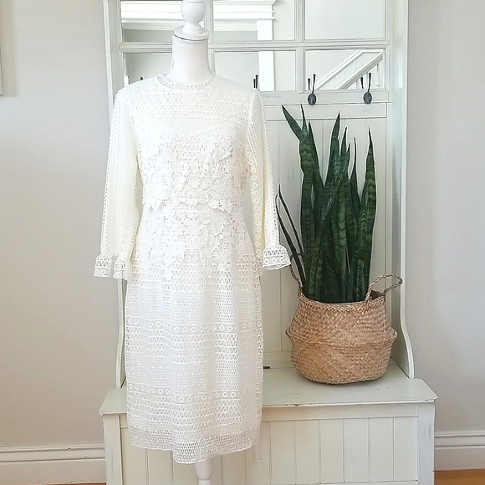 Stunning Off White Fitted  Lace Midi Dress - Picture 12 of 12